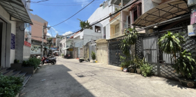 Chính chủ bán nhà Quận Phú Nhuận hướng Đông hẻm xe hơi không ngập nước