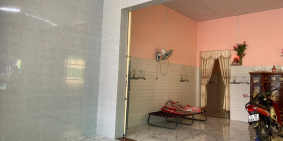 NHÀ THỔ CƯ ĐƯỜNG XE TẢI HL173 GẦN CHỢ ỦY BAN QUỚI THÀNH