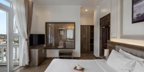 Bán khách sạn mặt tiền Đống Đa Đà Lạt 66 phòng