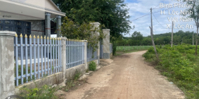 Bán lô góc 2 mặt tiền đường giá ngộp ngân hàng