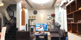 Nhà đẹp Phú Diên 42x5 tầng, ô tô, 20m nhà văn hòa, giá 5.25 tỷ