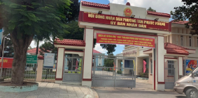 bán nhà 2 lầu sổ riêng đã hoàn công giá 2.4 tỷ còn TL ngay ngã tư Miếu Ông Cù