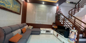 Bán gấp _ nhà đẹp trung tâm Hải Châu 1 _ Đường Trưng Nữ Vương _ Giá 2 ty 850.