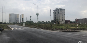 Bán lô Thôn Vàng, trung tâm Bích Động, Việt Yên, 98,8m2 giá tốt.