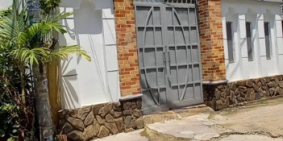 BÁN BIỆT THỰ MINI, 8M x 13M, GẦN CÔNG VIÊN GIA ĐỊNH, NHĨNH 8 TỶ.