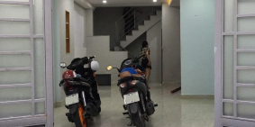 Bán nhà Mặt tiền Dương Thiệu Tước, Tân Quý, Tân Phú, DT: 36m2 x 2 tầng ( 4 x 9