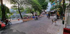 VĂN CHƯƠNG - Nhà đẹp, 3 tầng, 4 ngủ, ở ngay - Lô góc, ngõ thông, 20m ra hồ -