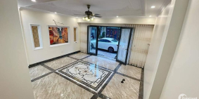 Bán nhà phân lô Lạc Trung, 55m2 x 5 tầng,Lô Góc, Tháng Máy , Gara, Không có căn