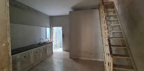 Cho thuê nhà hẻm, nguyên căn cấp 4, gần chợ Tân Bình