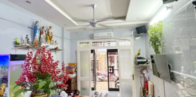 Bán nhà đẹp 3 lầu gần chợ Rạch Ông Phường 2 Quận 8 - Giá: 5.5 Tỷ