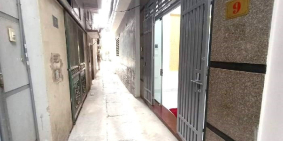 Bán nhà Trương Định, 33m2 x 5T, Ngõ thông cách phố chỉ 30m