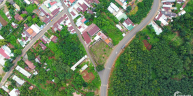 Lô đất hơn 1 sào giá chưa tới 300 triệu mà có sẵn thổ cư