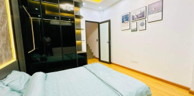 Chỉ 3 tỷ 5, Nhà 5 tầng Vạn Phúc Hà Đông, Ô TÔ trước cửa, Bưu Điện HĐ 300m