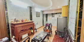 Nhà 3 tầng, sát mặt tiền đường Nguyễn Thái Bình, 3.8 tỷ