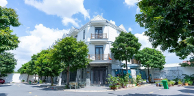 Nhà phố Compound Lavela Garden, mặt tiền đường 15m, sổ hồng hoàn công