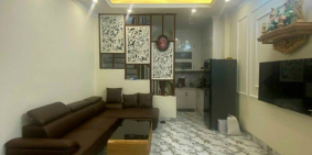 Bán Nhà 2,8 Tỷ Ngay Cạnh Vườn Hoa Thạch Bàn - Cổ Linh - Long Biên