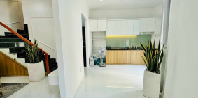 Bán nhà Vip Phan Xích Long Phú Nhuận-HXH 7 chỗ-32m2- 2 Tầng- Ngang 5m- 5 Tỷ83 TL