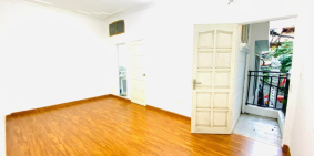 NHỈNH 5 TỶ - HỘ KHẨU TÂY HỒ - NGÕ THÔNG MẶT TIỀN RỘNG – NHÀ ĐẸP NỞ HẬU