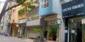 Nhà cù Chính Lan ô tô tránh 103m . 3 tầng mặt tiền 4,2m  15,5 tỷ