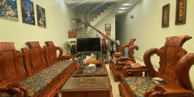 CẦN BÁN CĂN NHÀ 2 ,5 TẦNG MẶT PHỐ NGUYỄN VĂN NGỌC -TP HẢI DƯƠNG