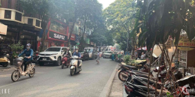 Bán đất 2 mặt phố Đinh Tiên Hoàng và Cầu Gỗ - 102m2 - 183 tỷ