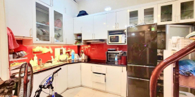 Bán nhà phố Tân Mai 37m2 xây 5 tầng cách đường ô tô 10m