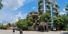 BÁN NHÀ 5 TẦNG RẤT ĐẸP, LÔ GÓC NGÃ 4 TẠI Đ. MINH KHAI, TP BẮC GIANG. HƠN 14 TỶ