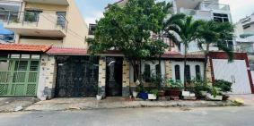 Bán nhà đất quận 7 giá rẻ diện tích lớn, xây dựng CHDV, vp vty