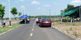 Xả gấp vài lô đất 200m2 giá 6xx, đất full thổ cư LH: 0818702311