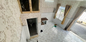 725  Nhà Chỉ : 5 triệu/ tháng 

CHO THUÊ NHÀ HẺM HỒ BÚNG XÁNG . P An Khánh-