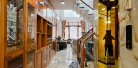 Siêu Phẩm Nhà Đẹp Hiện Đại Full Nội Thất Có Thang Máy 4x20 Ngay Chợ Gò Xoài