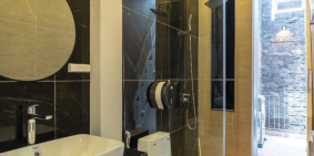 Nhà mặt phố 7m5 gần biển Mỹ khê thuận tiện kinh doanh chỉ 8ty6 full nội thất 3PN