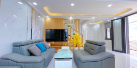 Hẻm xe tải Nguyễn Văn Khối, phường 8, Gò Vấp, 5.5x10m, 5 lầu, full nội thất = 8.