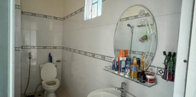 Bán ĐẤT tặng NHÀ Q7 hẻm XE TẢI ĐUA Chỉ 60TR/M2