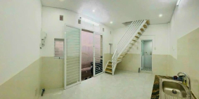 BÁN NHÀ TRỆT LẦU TRỤC CHÍNH HẺM 49 QUANG TRUNG.Có giấy xác nhận 3.0.