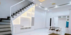 Lh 0386 572 779 cần bán nhà chính chủ