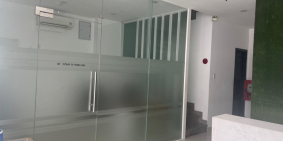 Cho thuê tầng trệt tòa nhà Ung Văn Khiêm, Bình Thạnh, 10m2, 5tr bao thuế phí