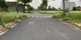 Cần bán nền đất 5x20 chính chủ, tọa lạc tại khu 4 dự án long hưng