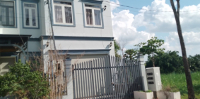 bán nhà mặt tiền đường 16m 1 trệt 2 lầu kinh doanh buôn bán,trung tâm bến lức