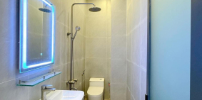 bán nhà gần chợ trường học ubnd sổ riêng thổ cư