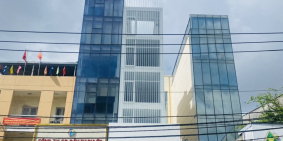 Bán Nhà 1 MẶT TIỀN 1 MẶT HẺM đường Nguyễn Chí Thanh,Q.5,DT:4,5mx22m,KC:HẦM,7