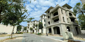 Bán Biệt Thự Đồi Beverly Hills 306m2 View Biển trung tâm Bãi Cháy, Hạ Long