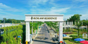 Chi 300 trieu so huu ngay dat nen nhà phố trung tâm Bình Dương