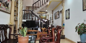 (Thủ Đức)bán gấp nhà đẹp hxh,1 căn ra Ngô Chí Quốc 82m2,3tầng,6.2tỷ .