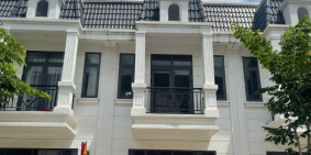 Bán Gấp Nhà Phố Mặt Tiền, sổ hồng riêng – Vào Ở Ngay