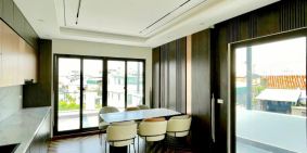 Bán nhà Ngọc Lâm - 60m2, 6 tầng thang máy - Mt 5m - 5 phút sang phố cổ