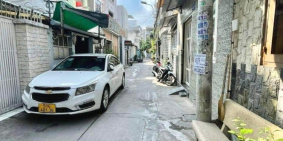 HÀNG XÓM KẾ BÊN ĐANG LÊN 4 TẤM CAO TOHẺM XE HƠI - P7 BÌNH THẠNH - 4x13m