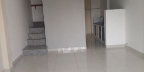 Nhà 1 trệt 1 lầu sổ riêng . Đường nhựa 12m . Gần công viên . Giá 1tỷ250