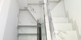 Nhà đẹp 4 tầng, Ô tô ngủ trong nhà, Tiếp Giáp Quận 1, 135m2sd Chỉ có 7,6 tỷ.