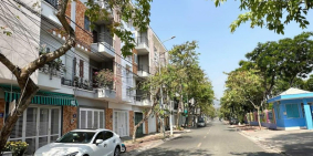 Bán căn góc đẹp 3 mặt tiền đẹp trung tâm TP  đường Huỳnh Khương An